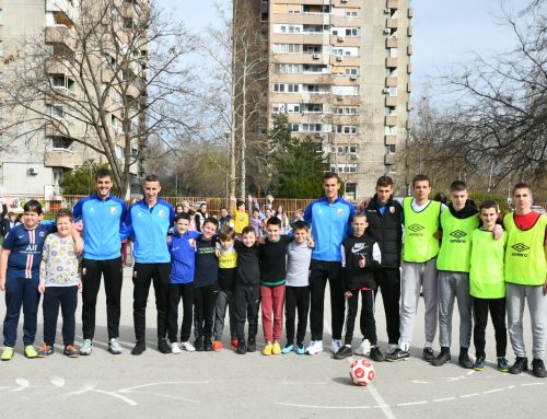 „Ти си наша прва љубав“ – Воша посетила ОШ „Жарко Зрењанин“ на Лиману